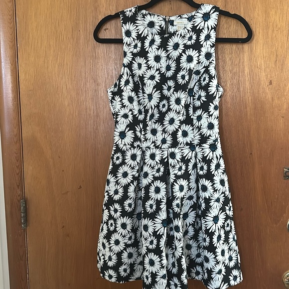 Sundress - Picture 1 of 5